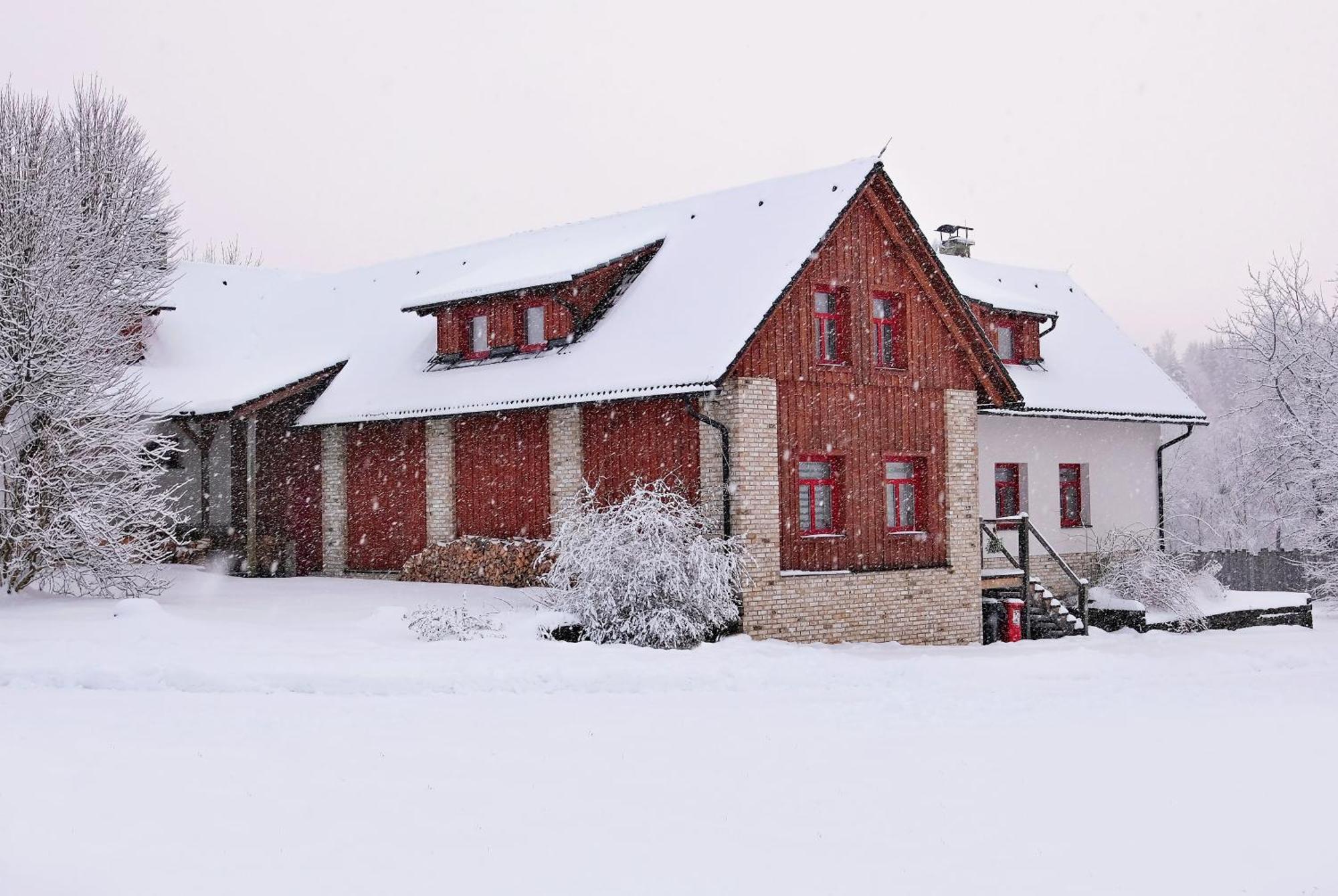 Atelier 673 Guest House Dolni Becva ภายนอก รูปภาพ